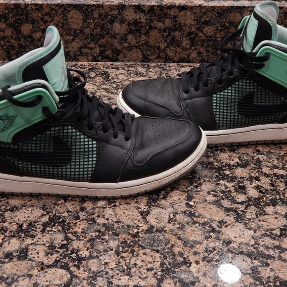 Air Jordan 1's Retro '89 Green Glow😎 - Picture 5 of 9